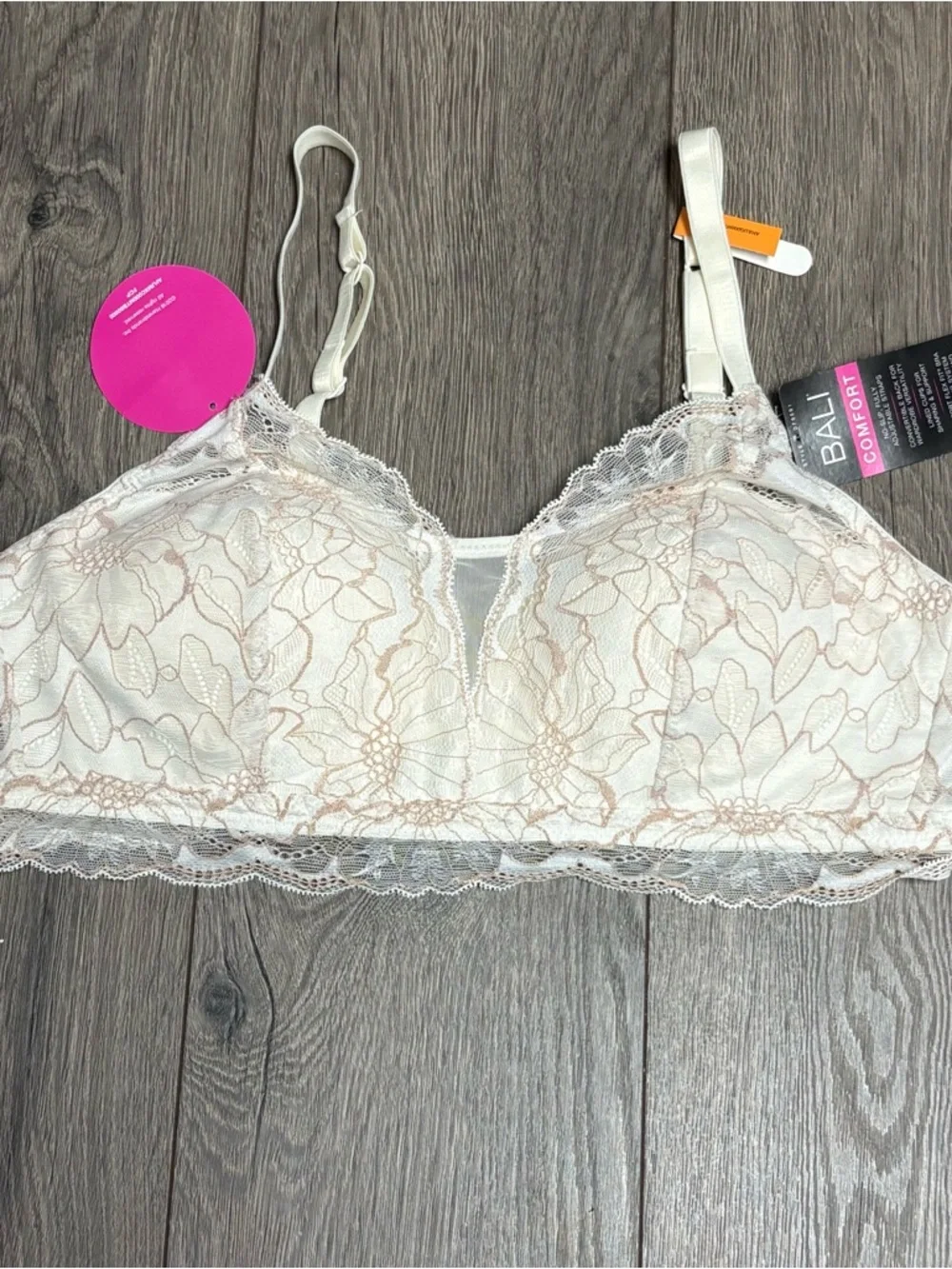 Bali Lace Bralette in Ivory Cream - Soft Wireless Lace - Picture 1 of 4